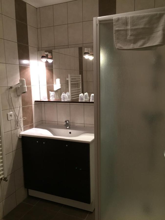Auberge Les Fontilles Coltines Eksteriør billede