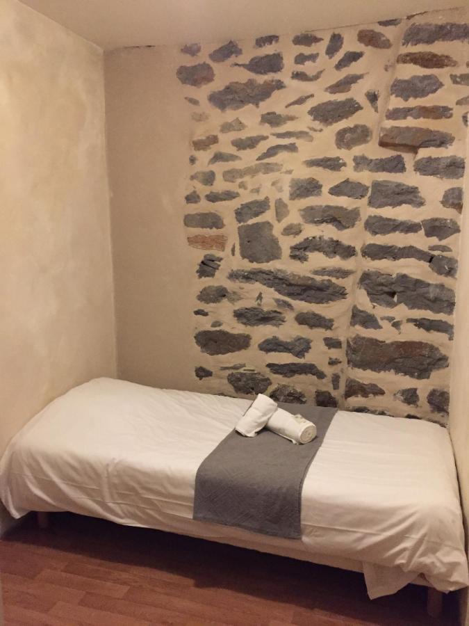 Auberge Les Fontilles Coltines Eksteriør billede